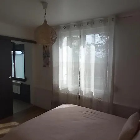 Les Aux Portes De L'authie 住宿加早餐酒店 福尔马翁普拉日